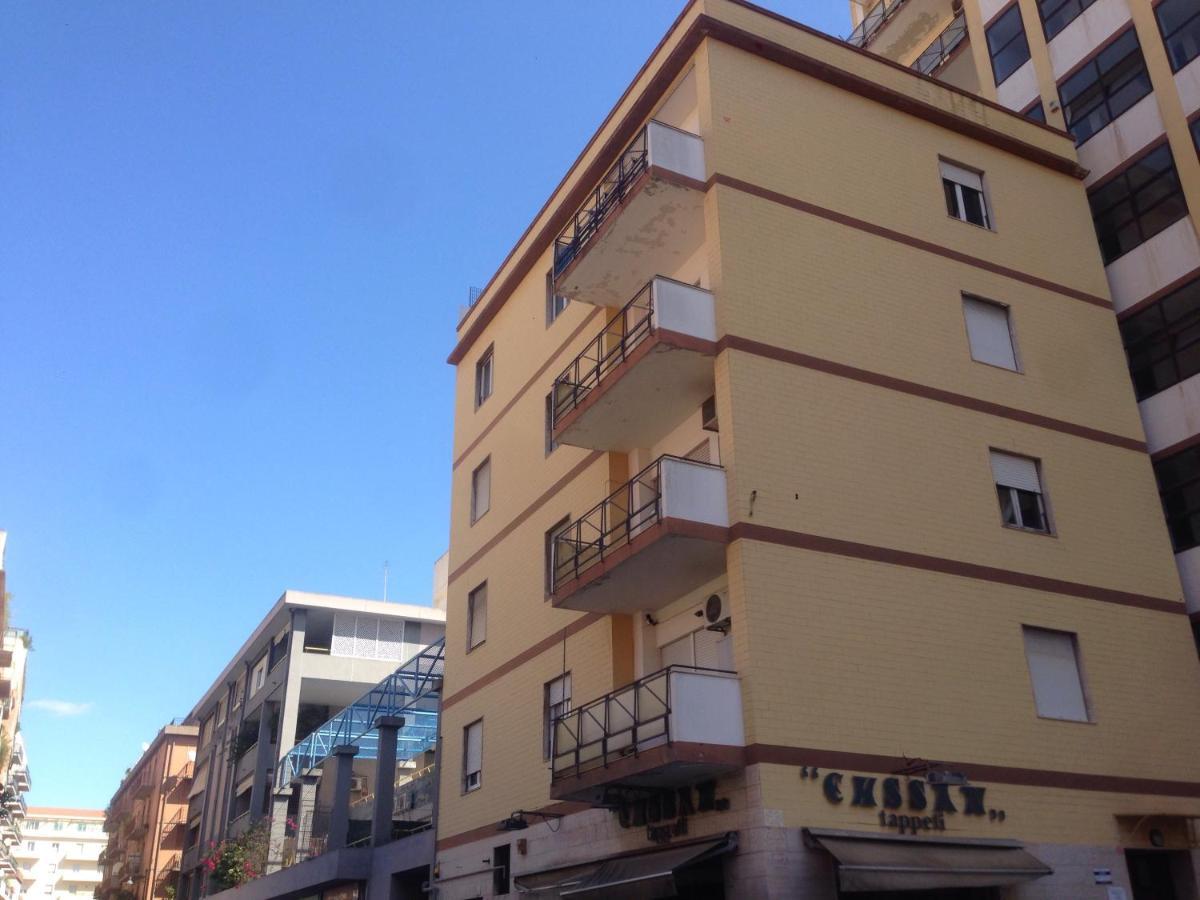 Molly & Luna Bed & Breakfast Cagliari Exterior photo